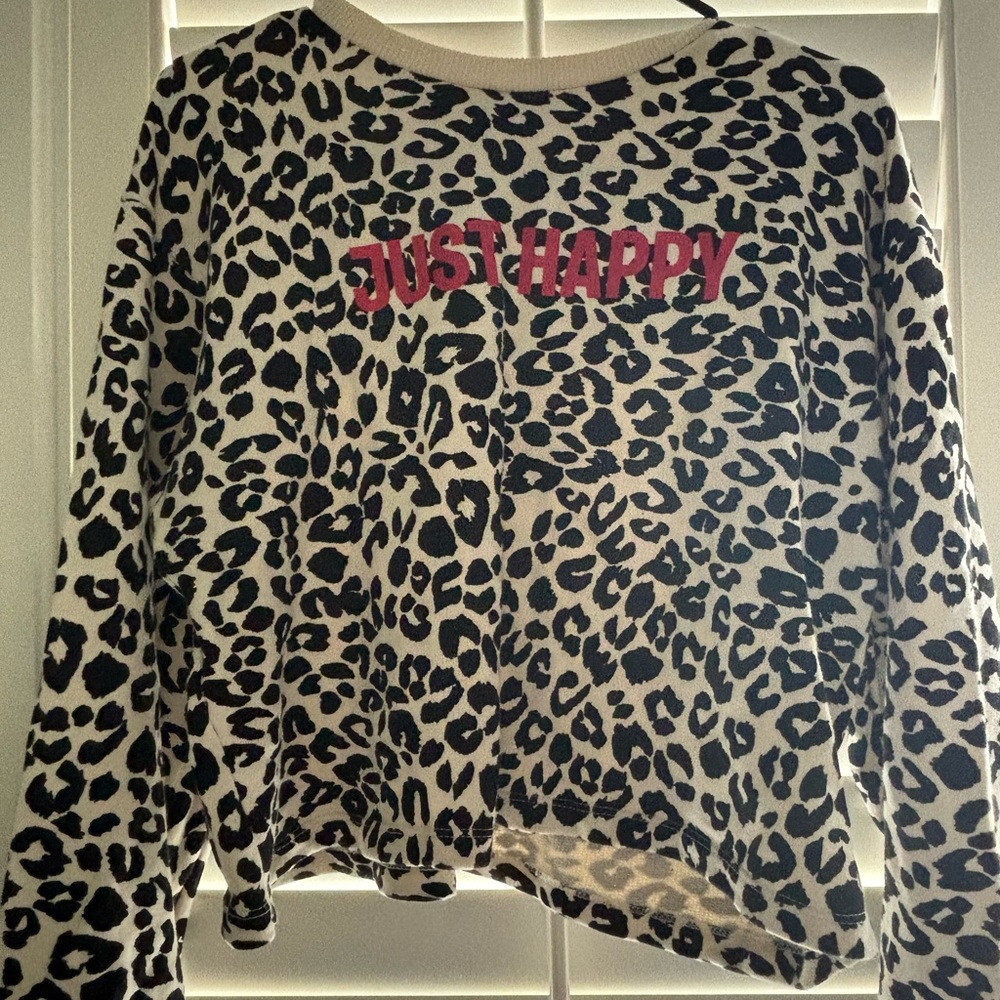 Zara woman’s cropped sweater cheetah print